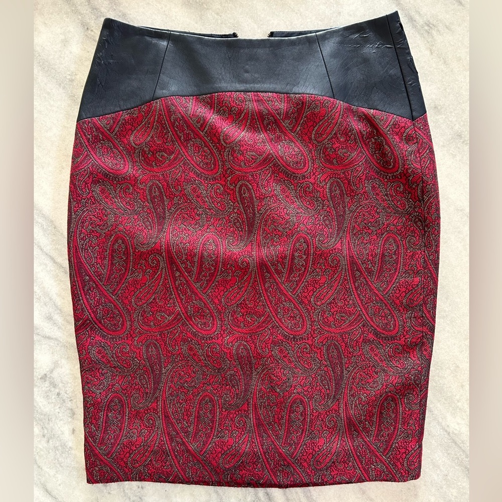 The Limited Paisley Red/Gold Jaquard Skirt New Size 2 DAMAGED - FOR CRAFTS